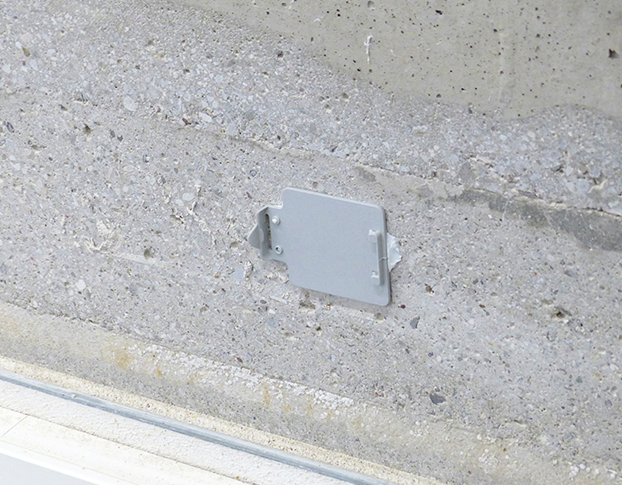 Miniprismer med tiltfunksjon