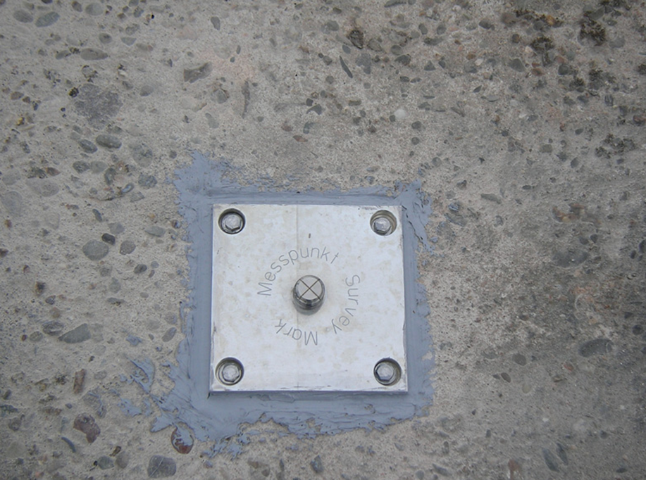 Fixpunkt til Stativ, Prisme og Totalstasjon